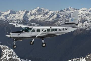 Milford Sound Nature Cruise and Flight New Zealand