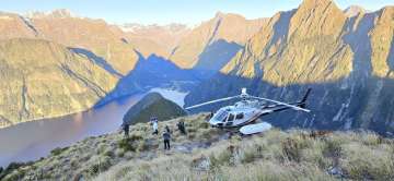 Discover Milford Sound Helicopter Flight - Te Anau Helicopters