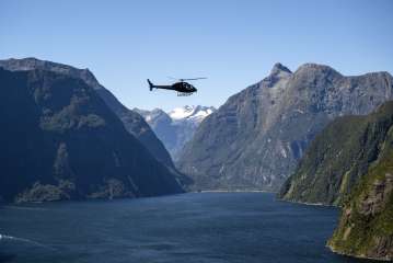 Milford Sound Heli-Cruise-Heli + Earnslaw Burn