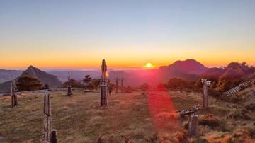 Sunrise Tour - Te Urunga-Tu