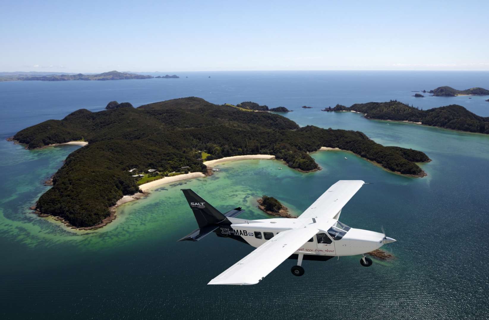 Best activities in Paihia Scenic Flights