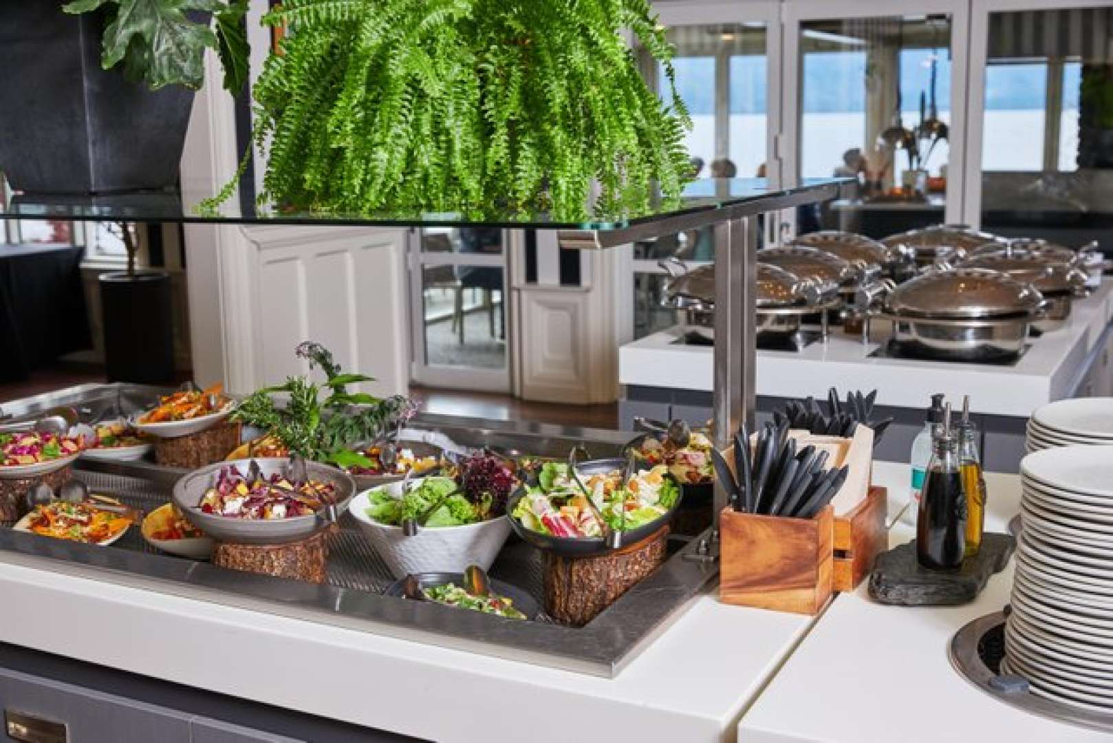 1.5 hour Buffet BBQ lunch at Wa-l-t-e-r Peak